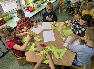Zabawa sztuką - Majowa łąka inspirowana działami Geprgii O'Keeffe