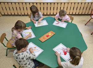 Jesienne listki - malowanie palcami