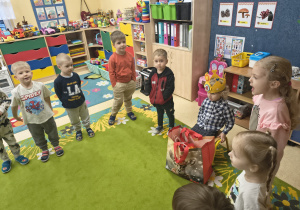 Wspólne śpiewanie sto lat dla Frania.