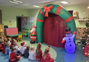 W oczekiwaniu na Świętego Mikołaja.