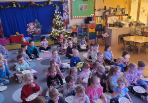 W oczekiwaniu na rozpoczęcie seansu.