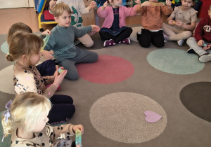 Zabawy z literą s jak serce.