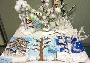 Wystawa prac przestrzennych wykonanych na konkurs.