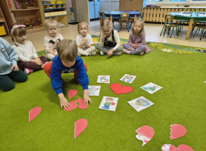 Walentynki w grupie Pszczółek