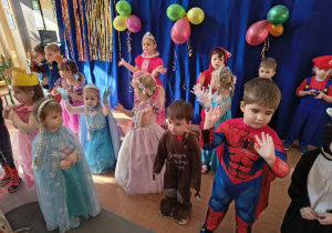 "Części ciała" - zabawa taneczna.