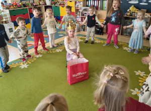 Urodziny Gai z grupy Pszczółek