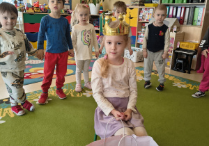 Pamiątkowe zdjęcie solenizantki.