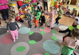 "Pszczółki i bociany" - konkurs wiosenny.