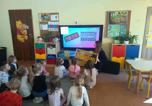 Udział dzieci w warsztatach analitycznych.