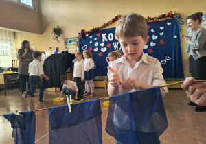 Dzieci uczestniczą w konkursach.